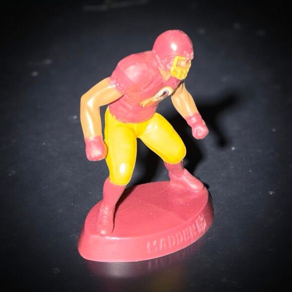 2014 McDonald's Happy Meal EA Sports Madden Football Redskins Tackle Figure A33 - Picture 6 of 7